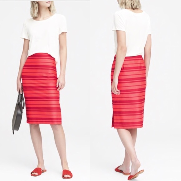 Banana Republic Dresses & Skirts - Banana Republic Stripe Pencil Skirt